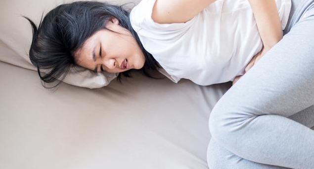 月经期间|来例假的时候，记得“2洗2不洗”，暖宫排毒，子宫越来越干净