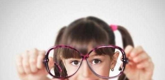 保护|让近视来的晚一些,保护宝宝视力,从这个阶段就要开始