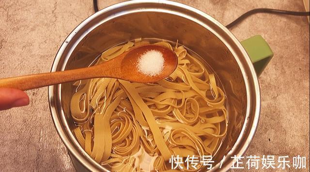 拌面|减肥期没吃过,这个香辣拌面就不知道什么叫吃饱也能瘦