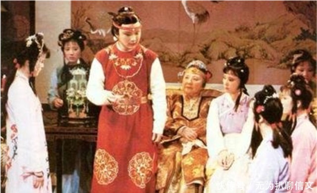  薛宝钗|为何林黛玉是林姑娘，薛宝钗却是宝姑娘？曹雪芹果真别有深意