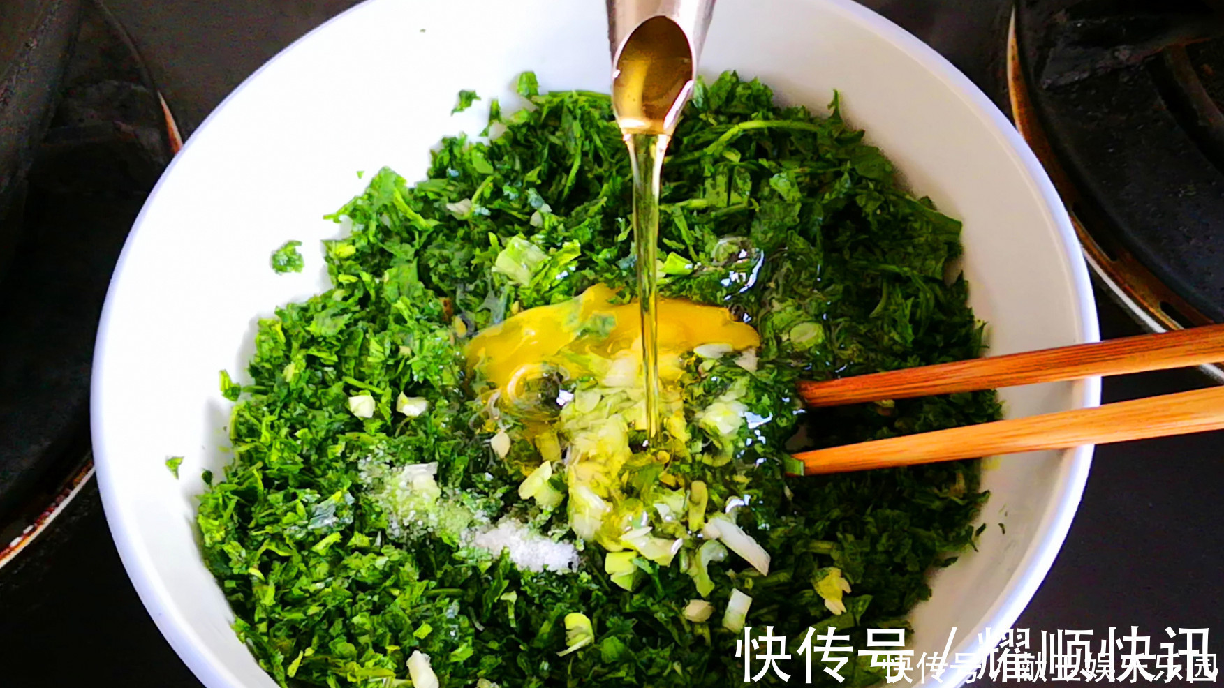 钱包|天冷吃饺子，就馋此馅，比韭菜和白菜都鲜，3块钱包一锅，太香了