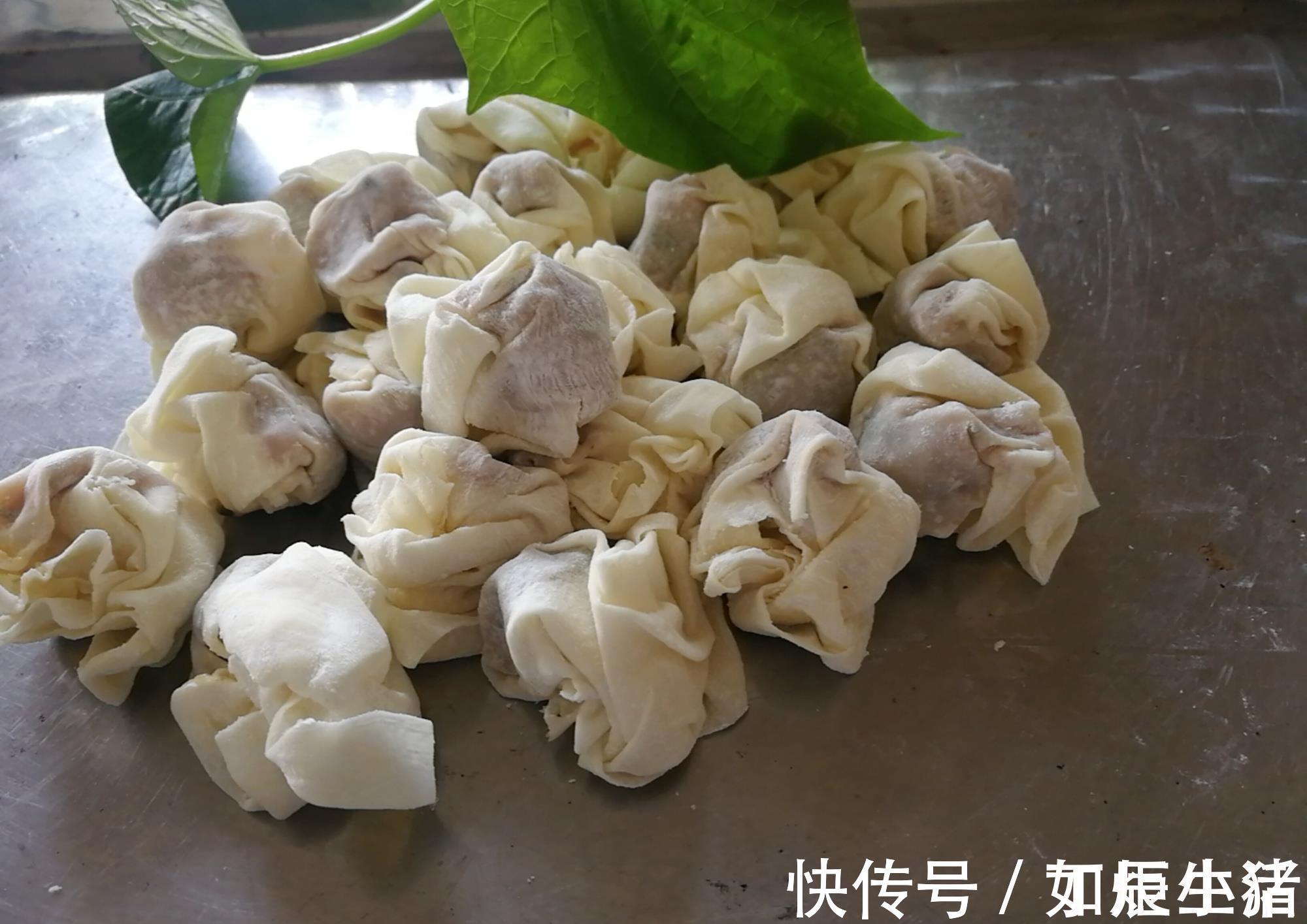 想吃小馄饨不用买,记住一个配方比例,香嫩抱团入口即化,零失败