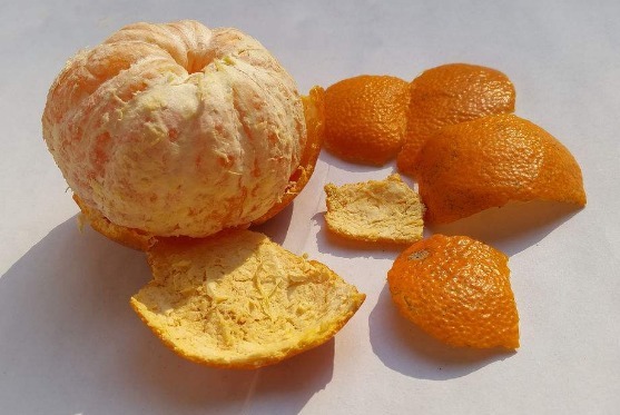 把橘子皮放在枕头底下,作用太棒了,解决了很多人的大烦恼!