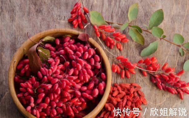 延缓衰老|每晚睡觉前吃“5粒”枸杞,坚持20天,“3大”好处不请自来!