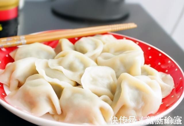 切碎|初春,我家经常买这菜包饺子,泡好切碎拌成馅,比鲜菜做的还香