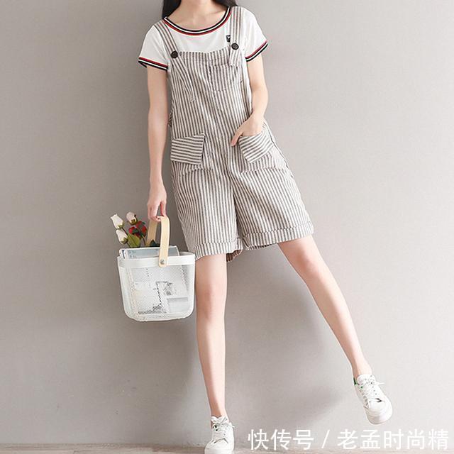 t恤 女人别总穿连衣裙,青春减龄的背带裤,让你换一种风格换一种心情