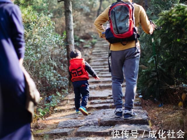 女儿|妈妈舍得在这些方面“败家”,养出来的孩子越优秀,爸爸可别拦着