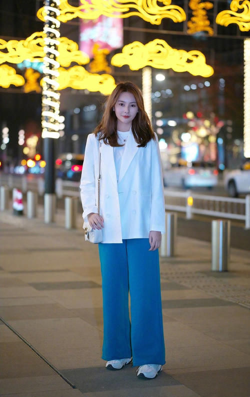 早春穿“阔腿裤”很舒适，但要搭对了“鞋子”才会更加时髦