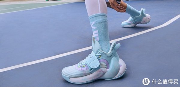 孩子 给孩子的礼物：NIKE 耐克 Air Jordan XXXV DNA 炫彩熊猫鞋