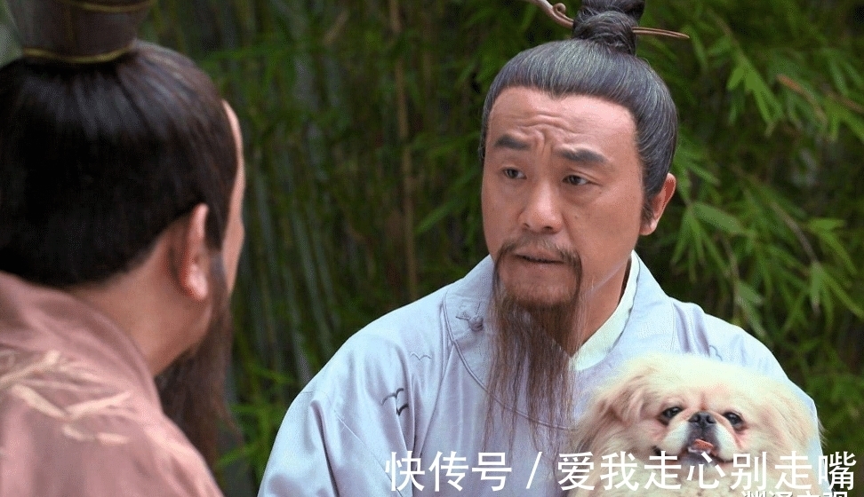 风水@刘伯温向农妇讨水喝,农妇故意撒了把谷壳,伯温感叹:她有大智慧