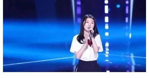天渊之别|从三方面分析，董书含就是浙音打造的翻版单依纯，李荣浩已有暗示