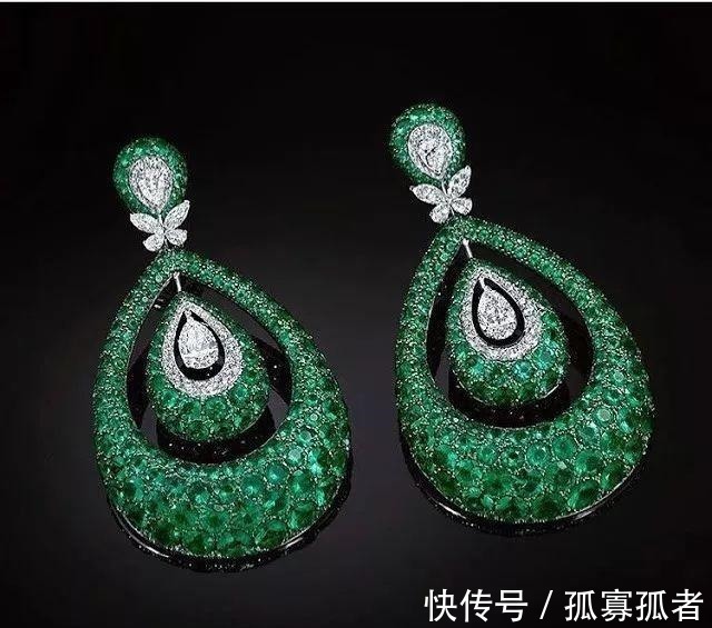 吊坠&那么重的耳环为什么却成为了王室女性的最爱!