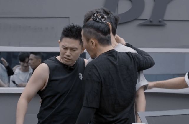 《披荊斬棘的哥哥》敖犬排名墊底未退出，到底該不該被吐槽？