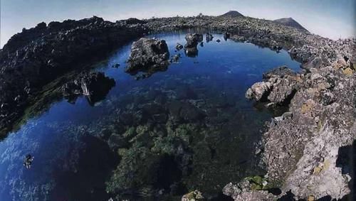 世界地质公园之一，湖泊因火山而相连，更被誉为中国火山之乡