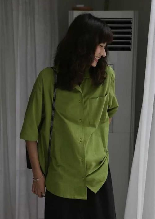 今年绿色系穿搭火了！衬得人肤白貌美，高级感女孩都要有