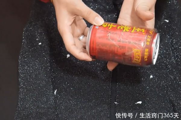 胶带|易拉罐瓶不要扔了,缠上几圈胶带太厉害了,家里人都夸我聪明!