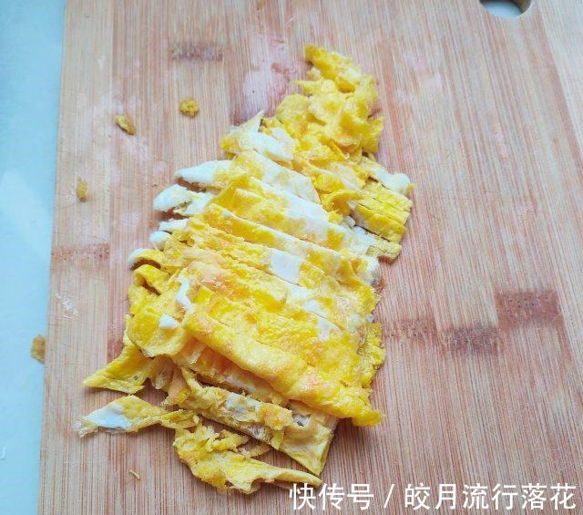 馄饨|紫菜酸汤馄饨，汤鲜味美，美味早餐！