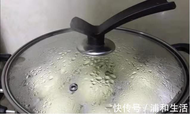 松软|蒸馒头，别只用酵母！多加2种料，半小时发一盆，筋道松软，香！