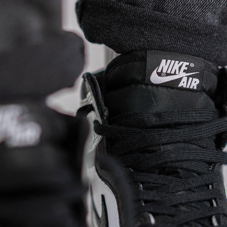 穿搭帅气依旧， AJ1 黑银脚趾最新上脚照来袭