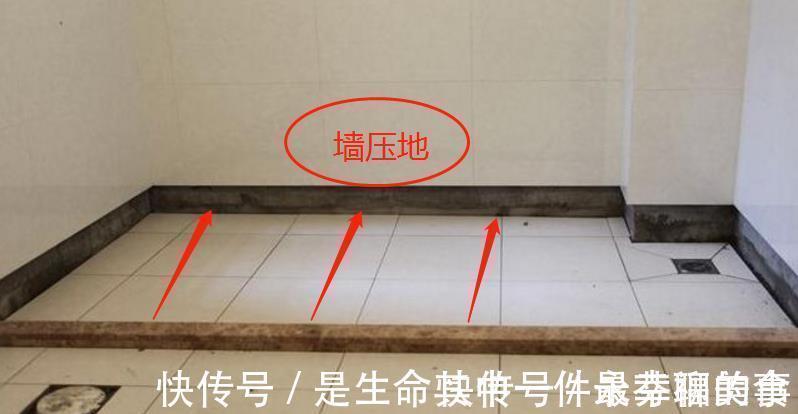 装修|头次见卫生间贴瓷砖留空一排,以为工人偷工减料,听完才知好处多
