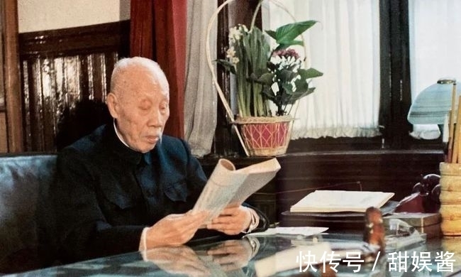 书法创作#董必武书法真迹罕见曝光,笔墨粗拙苍然,取势得当吻合王羲之书论