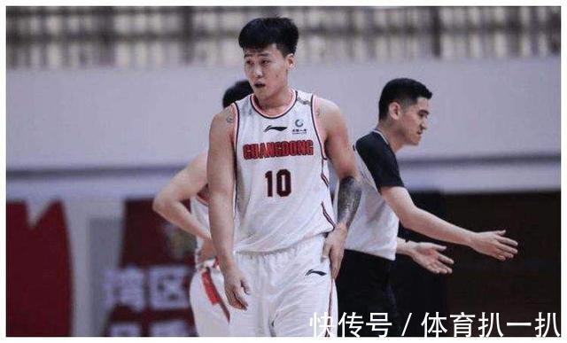 球队|广东男篮新消息,赵睿霸气归队宣布新决定,周鹏说出球队最终目标