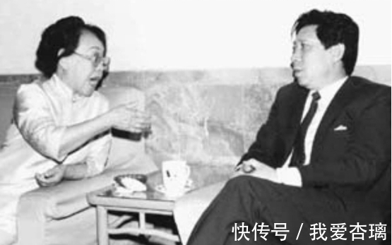 袁晓园&她是中国第一位女外交家，书法写得霸悍雄浑，气势不输男人