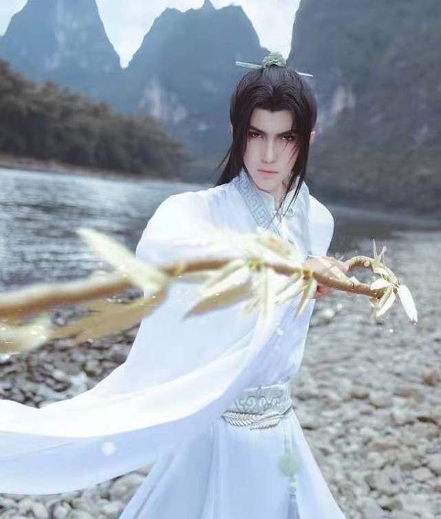 墨宗师|破次元的COS，墨宗师在干活，踏仙君在耍酷，晚宁抱得狗子是谁