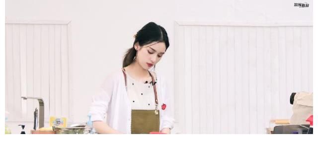 节目|中餐厅第五季，丁真听不懂普通话，龚俊是替补，节目播出满屏尴尬