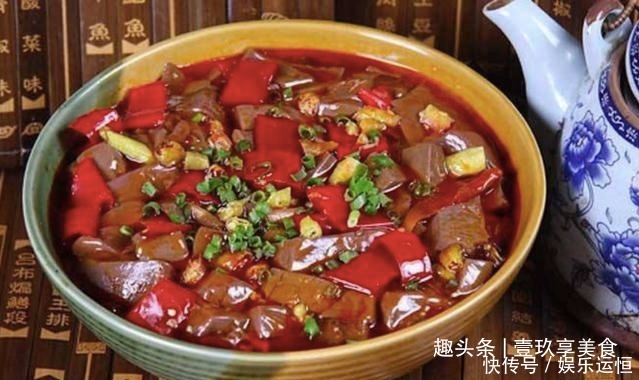 现在菜市场卖的猪血是什么做的,为何那么嫩