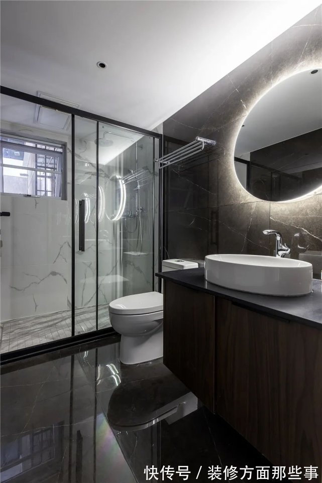 优雅|130㎡现代简雅风,极简的无主灯设计,营造一个高级优雅的空间