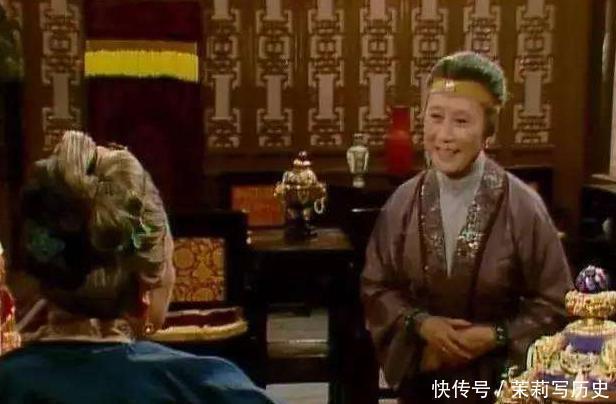 贾母|贾府里最牛的奴才,势力竟高过主子,曹雪芹写她来暗示什么?