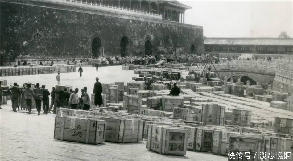 1933年故宫国宝南迁老照片，光打包就花了半年！
