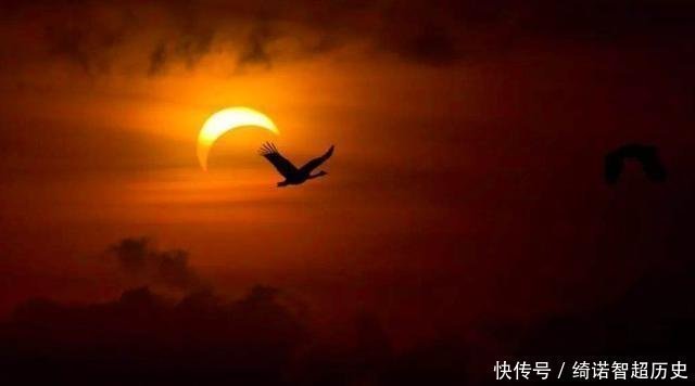 千古名句#苏轼被贬黄州,写下人生最孤独的一首词,开篇就是千古名句