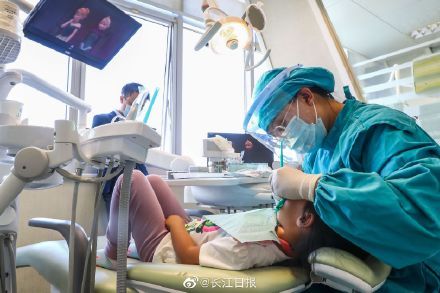 美牙师|美发美容“管”起美牙？口腔医学会：坚决反对