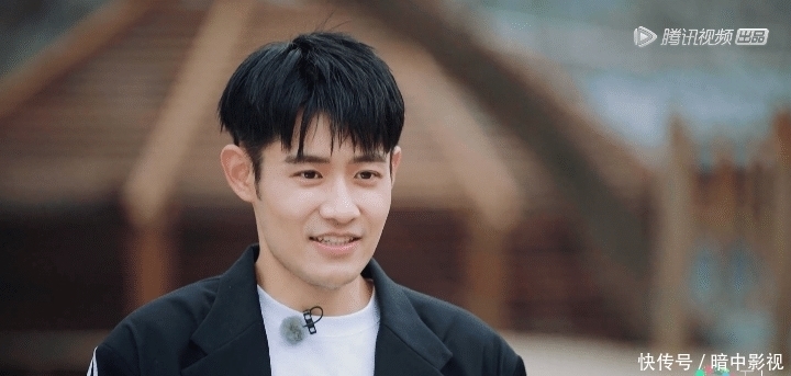 周杰 有她在的地方都很尴尬?