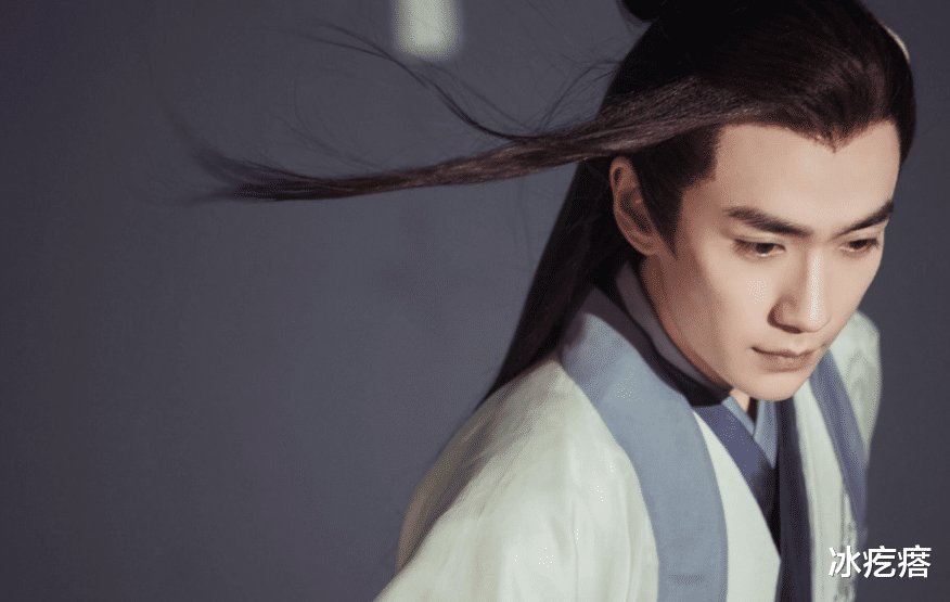 郭麒麟会以演戏为主，综艺和相声节目都已经成为辅助发展了。