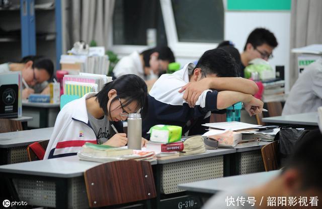 中国最难毕业大学，每年几百人退学，真正严进严出