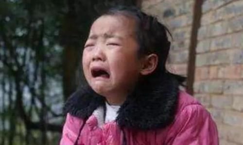 嘴里|8岁女儿深夜发烧,嘴里一直喊“洗衣机坏了”,妈妈打开后泪崩