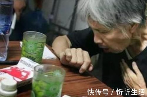 血压|高血压不要担心,日常的1种食材,喝水时撒点,血压健康又稳定