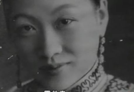 抛弃|她用尽家产扶持丈夫，成功后却惨遭抛弃，不哭不闹，活到104岁