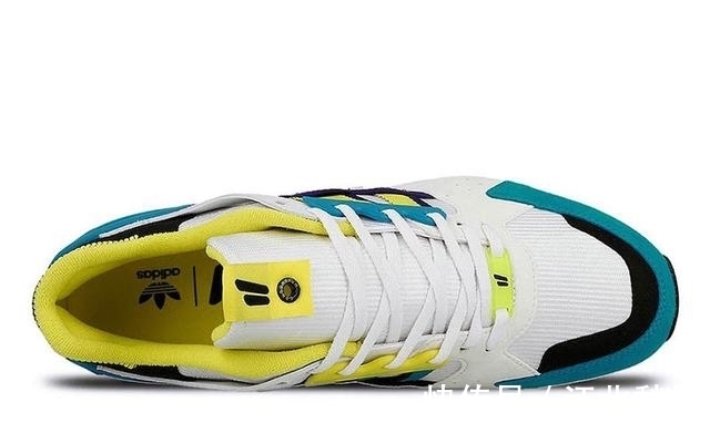 consortium|懵逼了!打开鞋盒,里面竟有「三只」球鞋……