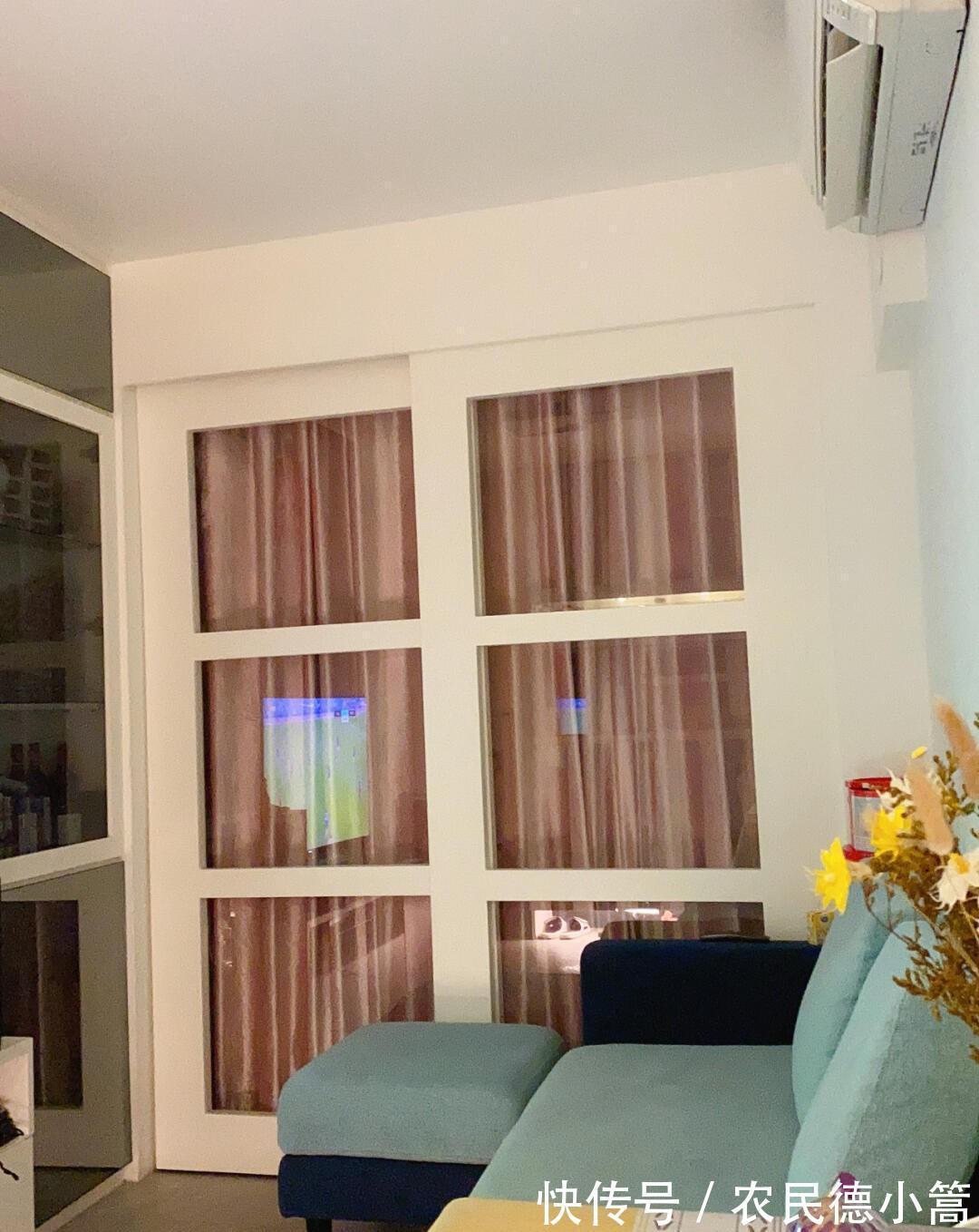 拖床|香港夫妇54㎡蜗居生活，沙发离电视不足一米，却温馨得令人羡慕