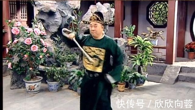 |郭德纲演的县令如何对付老赖 案子说成段子可以防骗子!