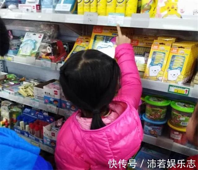 调皮|“我不吃了,你别打了!”孩子在超市跪地大哭失控的父母太可怕