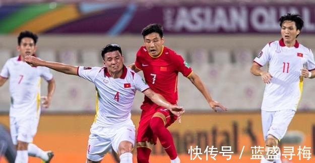 武磊|CCTV5直播!韦世豪搭档2大归化,李霄鹏变阵,国足新首发11人来了!