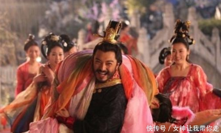 而蔡攸|将军出征,皇帝问:你要何赏赐?将军指着皇帝的妃子:我就要她们