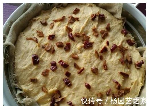 面粉|1根胡萝卜,半碗面粉,锅里一蒸,出锅松软香甜,一盆不够吃