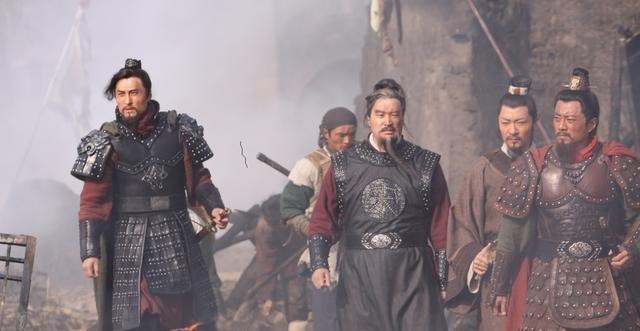 禁军|林冲的“八十万禁军教头”是多大的官与他的能力匹配吗