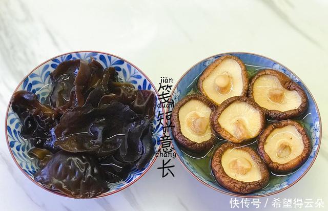 香菇|学会做这碗酸辣汤,天凉降温喝1碗,酸爽开胃又驱寒,全身暖暖的